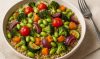 Salad Quinoa dengan Edamame & Sayuran Panggang