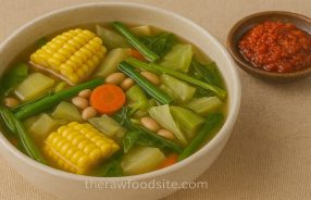 Sayur asem dengan sambal terasi